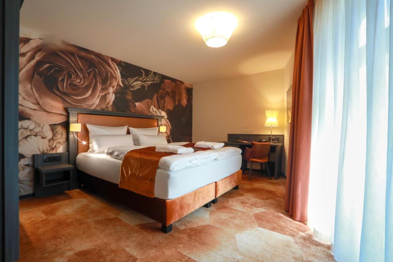 Spree. Hotel Am Hafen Lübbenau Dış mekan fotoğraf
