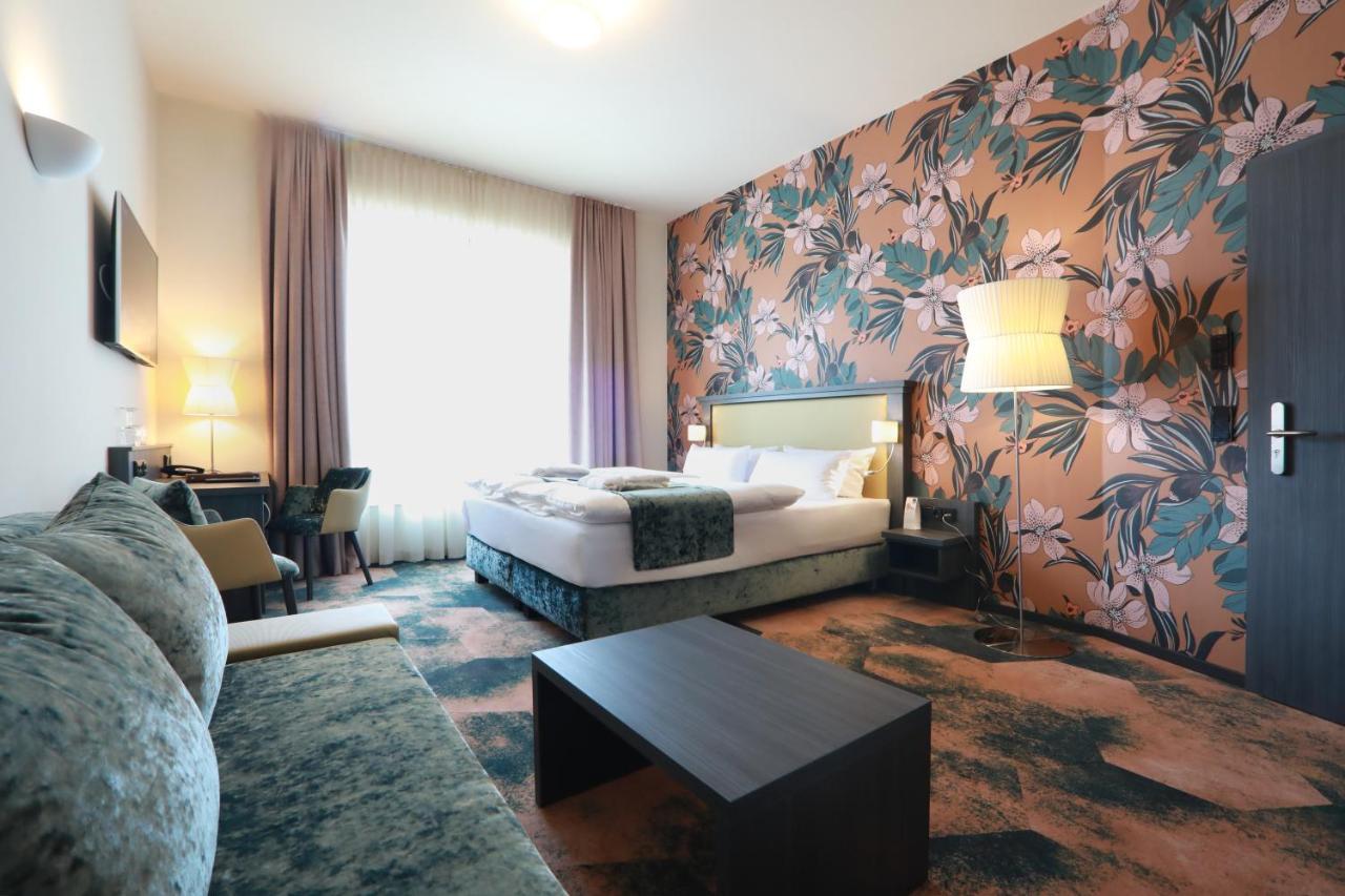 Spree. Hotel Am Hafen Lübbenau Dış mekan fotoğraf